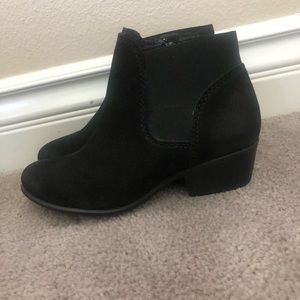 Steve Madden short booties